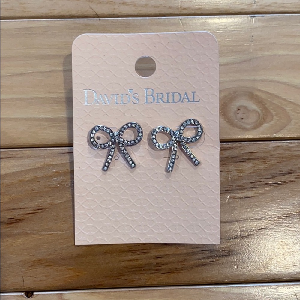 Bow earrings